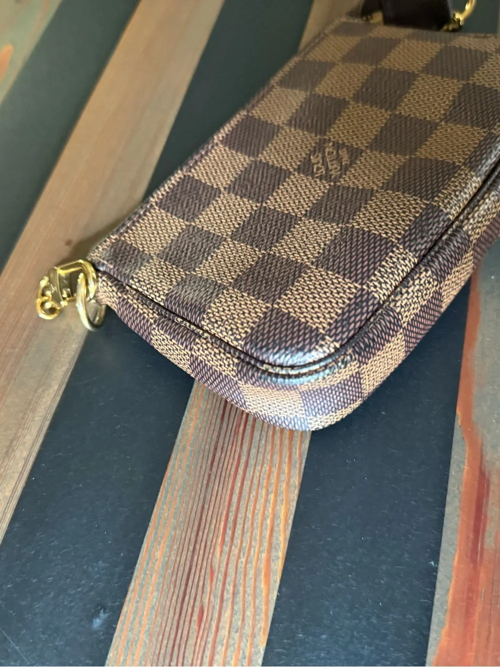 Louis Vuitton mini pochette